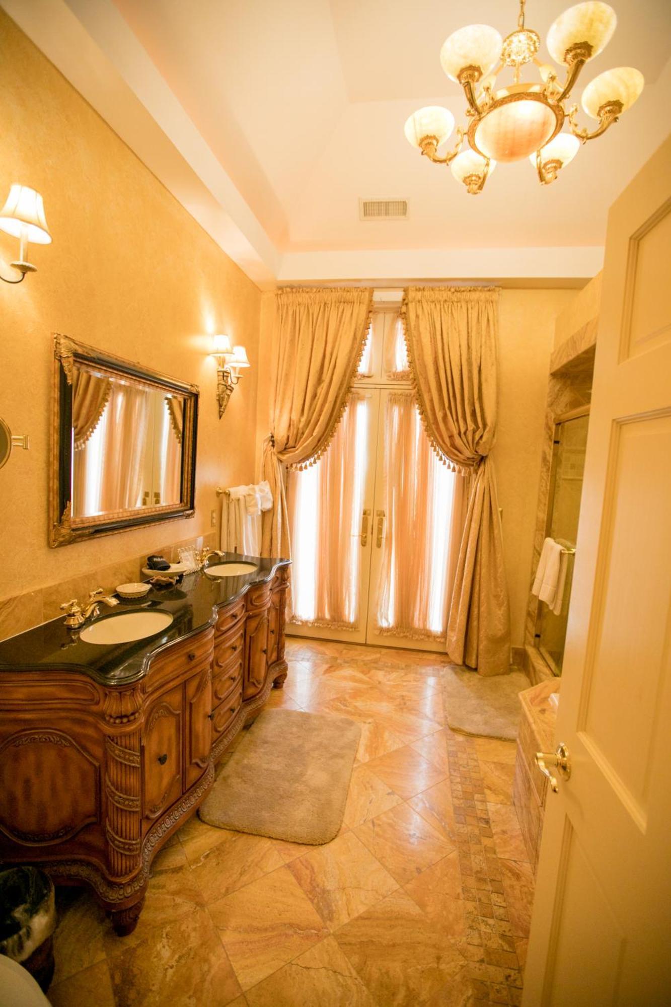 Gramercy Mansion Stevenson Rum bild